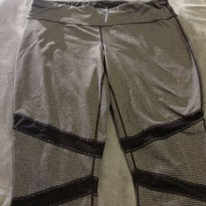 Ideology workout capri